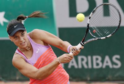 Анна Конюх выбивает Елену Веснину из Dubai Duti Free Tennis Championships