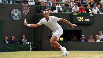 Роджер Федерер переигрывает Милоша Раонича в четвертьфинале Wimbledon