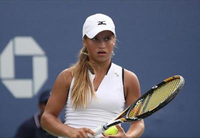 Юлия Путинцева на отказе Тимеа Бачински выходит во второй круг Qatar Total Open