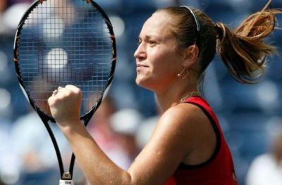 Катерина Бондаренко на отказе Гарбин Мугурусы вышла в третий раунд Dubai Duti Free Tennis Championships