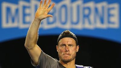 Хьюитт проиграл в пятисетовом матче и покидает Australian Open Хьюитт проиграл в пятисетовом матче и покидает Australian Open