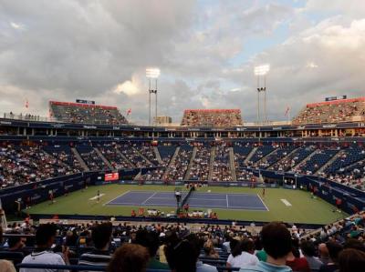 Сразу три представителя Франции пробились во второй круг Rogers Cup