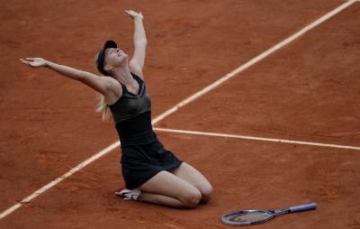 Мария Шарапова громит Каролину Плишкову на кортах Roland Garros