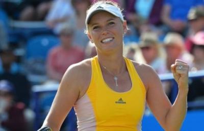 Каролин Возняцки остаётся лидером чемпионской гонки WTA