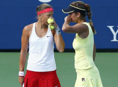 Юлия Гёргес и Люси Градецка чемпионки Connecticut Open 2015 в парном разряде