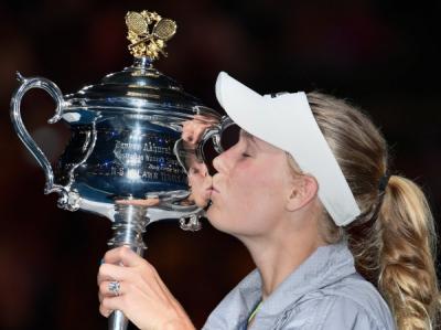 Каролин Возняцки чемпионка Australian Open