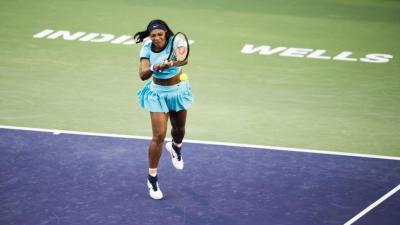 Серена Уильямс побеждает Симону Халеп в четвертьфинале BNP Paribas Open Серена Уильямс побеждает Симону Халеп в четвертьфинале BNP Paribas Open