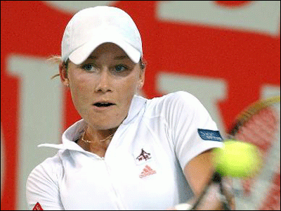 Стосур обыграла Младенович и выиграла турнир в Страсбурге