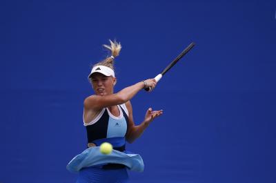 Каролин Возняцки уверенно стартовала на Connecticut Open 2015