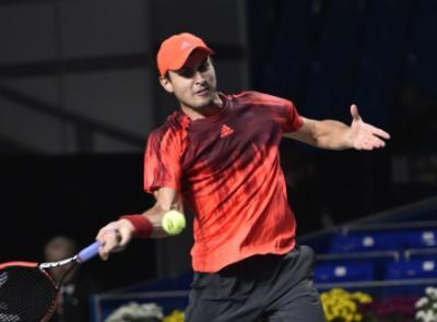 I этап отбора Roland Garros (Франция): Аслан Карацев одолел Максима Жанвье