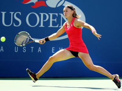 Александра Крунич выбивает Йоханну Конту в первом же раунде US Open-2017