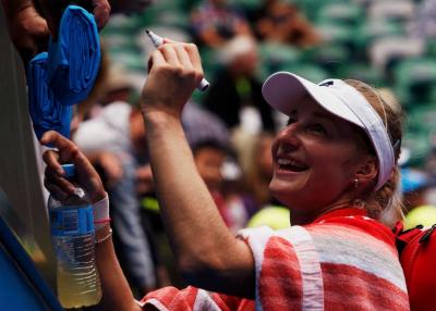 Макарова обыграла Халеп и вышла в полуфинал Australian Open Макарова обыграла Халеп и вышла в полуфинал Australian Open