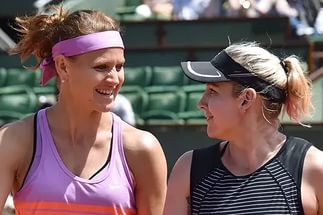 Пара Бетани Маттек-Сэндс и Люси Шафаржова вышли в финал US Open 2016