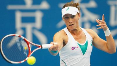 Саманта Стосур  в трёх сетах переигрывает Хизер Уотсон на Prudential Hong Kong Tennis Open