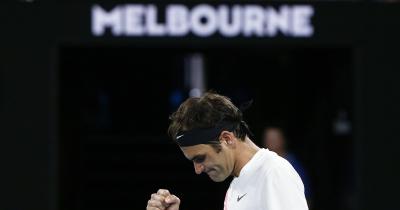 Роджер Федерер начал защиту титула на кортах Australian Open