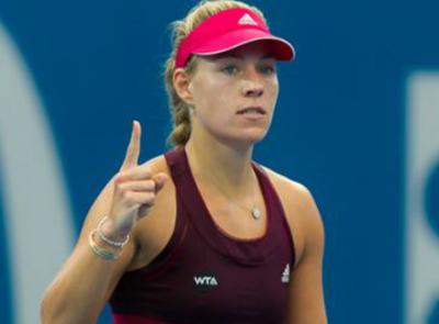 Анжелик Кербер побеждает  Викторию Азаренко в четвертьфинале Australian Open