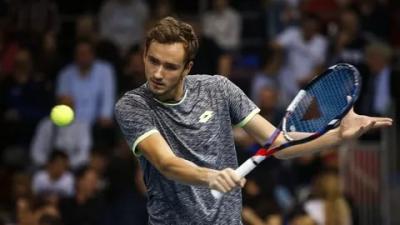 Даниил Медведев пробился в четвертьфинал Swiss Indoors Basel
