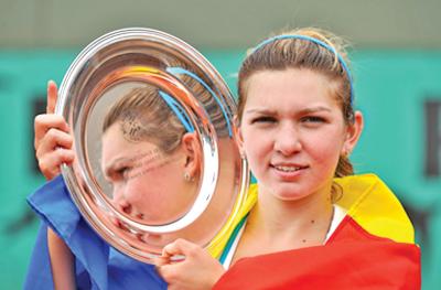Симона Халеп получила приз в номинации "Лучшая спортсменка Румынии"
