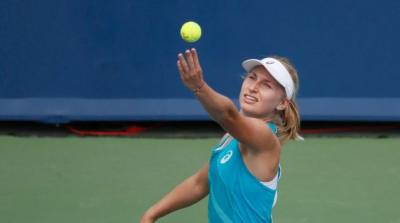 Дарья Гаврилова переигрывает Тимеа Бабош на турнире в Нью-Хейвене