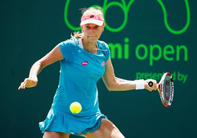 Екатерина Макарова побеждает Лесю Цуренко на Miami Open